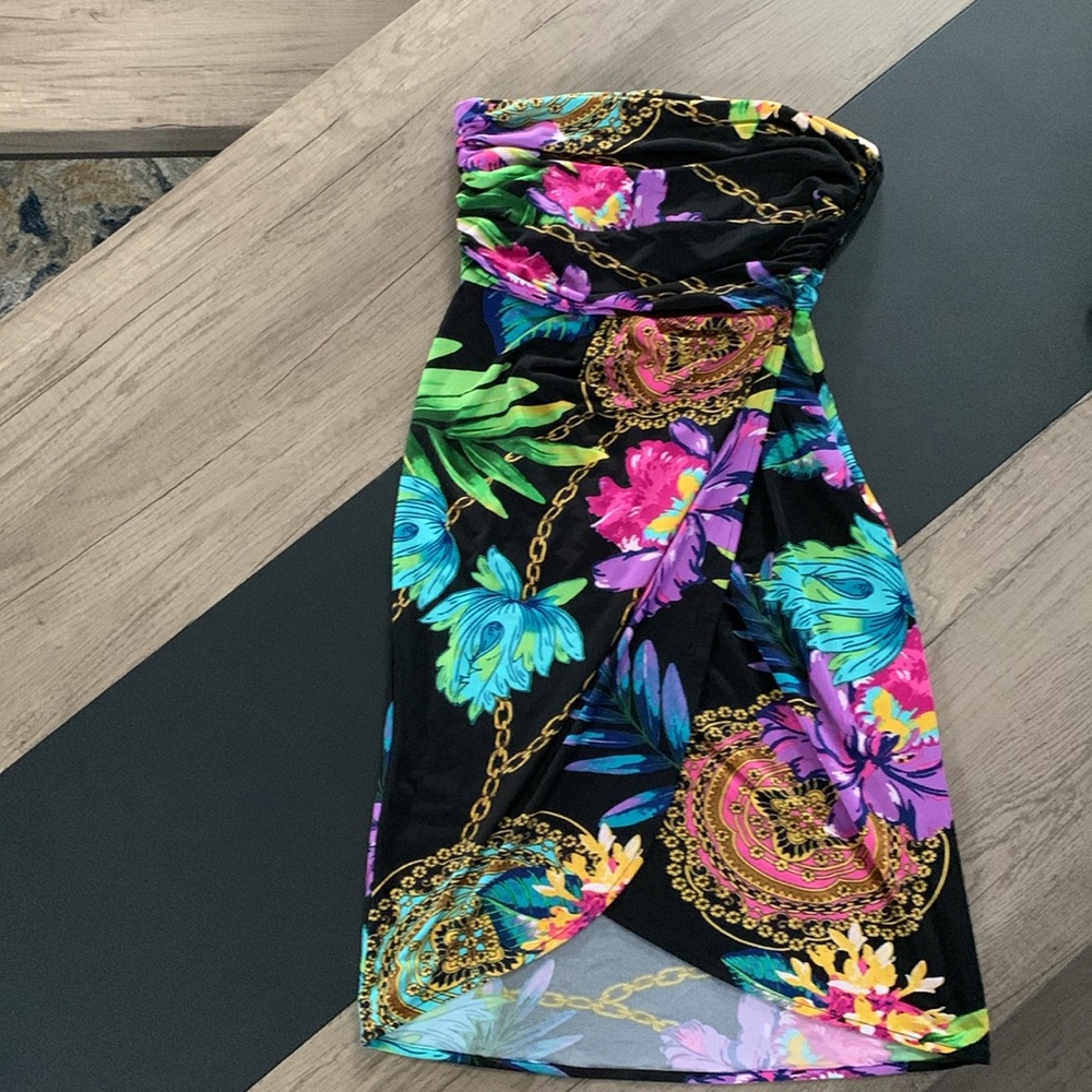 Jennifer Lopez Strapless Pink and Purple Sundress